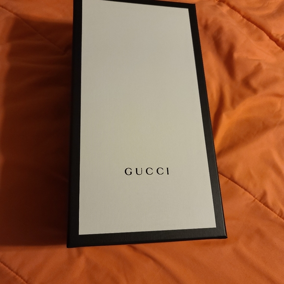 GUCCI Pursuit Guccy Logo Slide Sandal - Picture 3 of 8